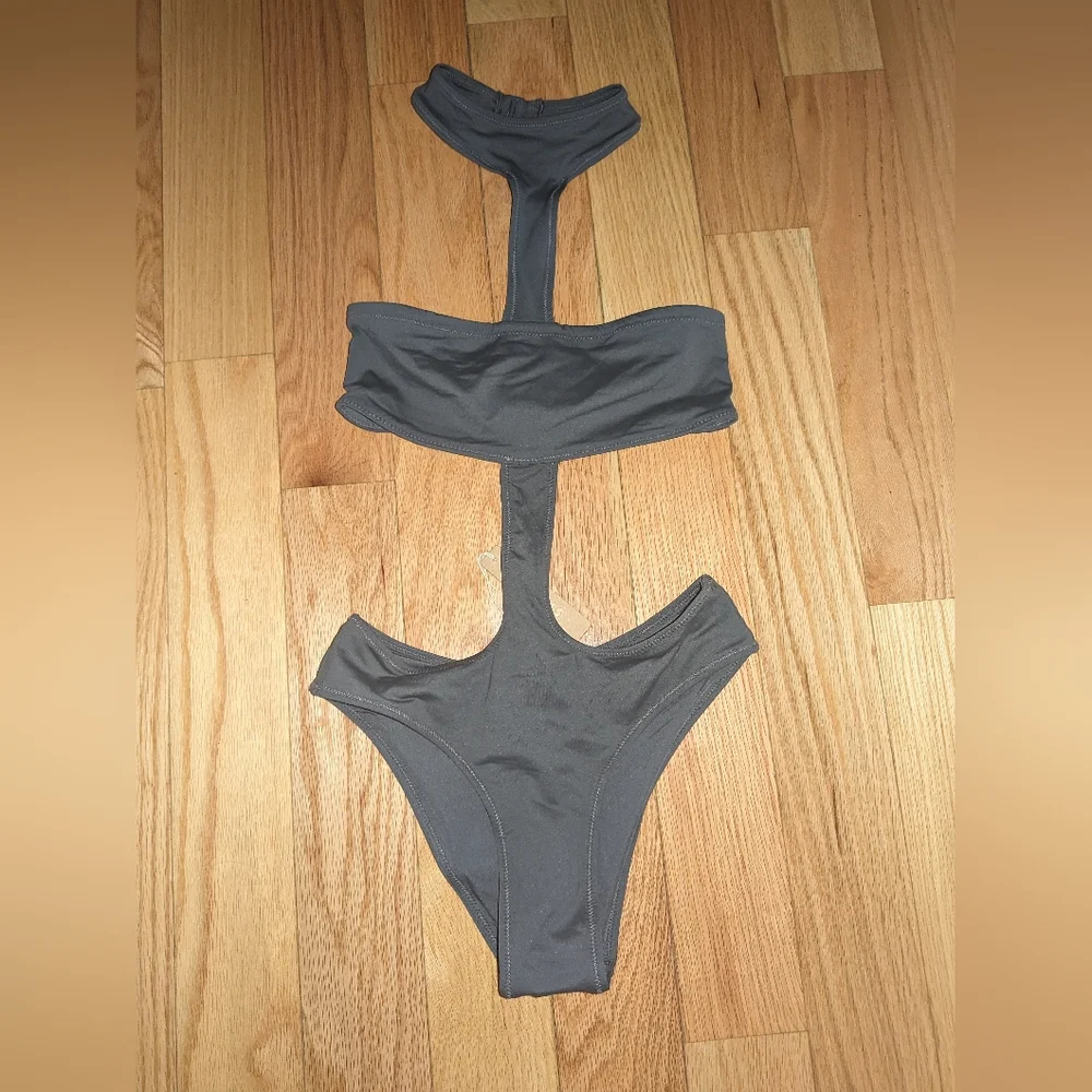NWT SKIMS SWIM CUT OUT HALTER MONOKINI IN GUNMETAL
